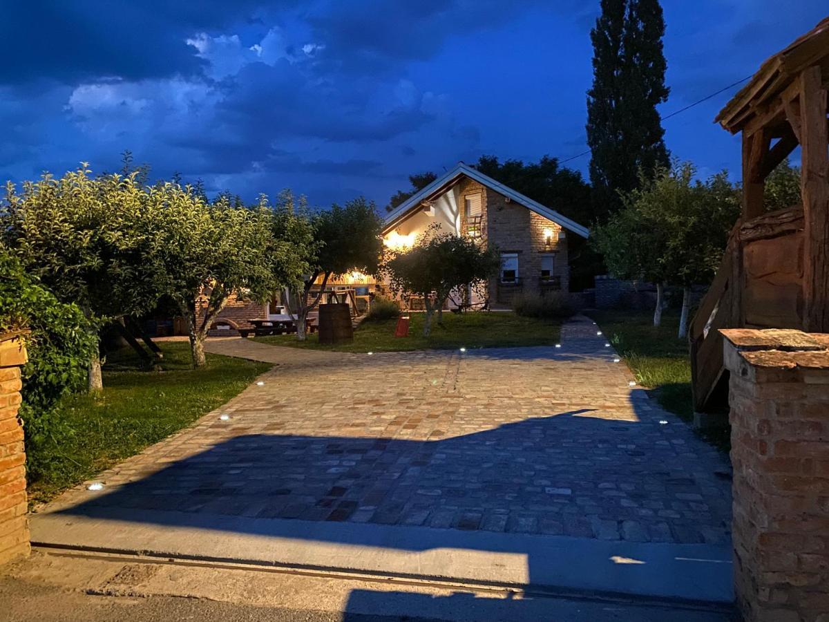 Matanovi Dvori Villa Slavonski Brod