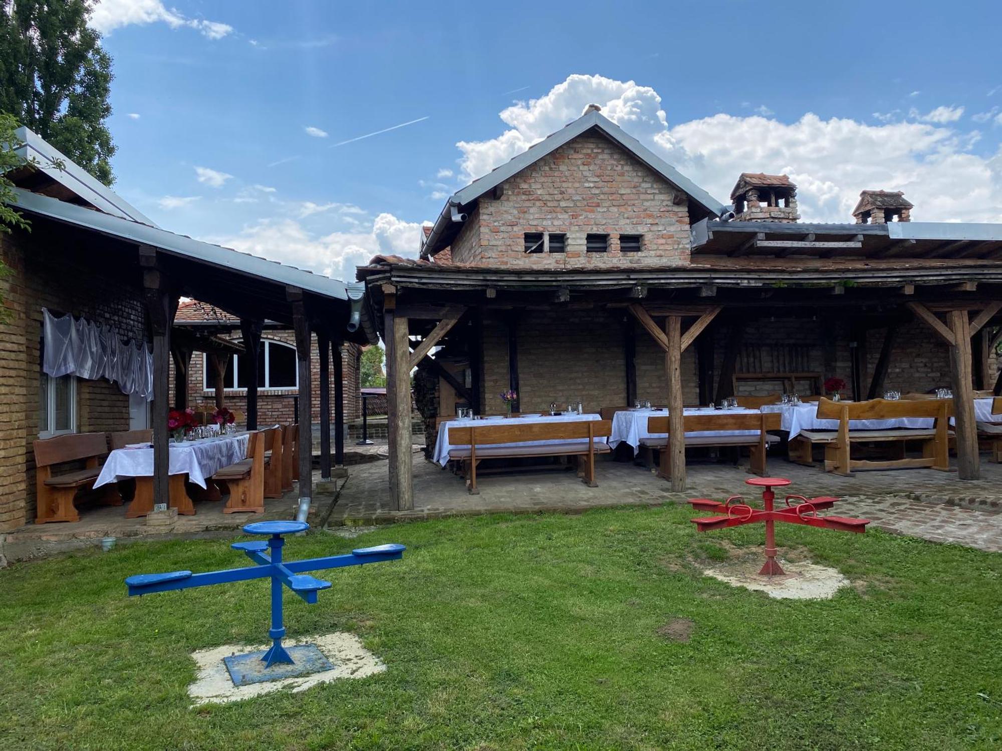 Matanovi Dvori Villa