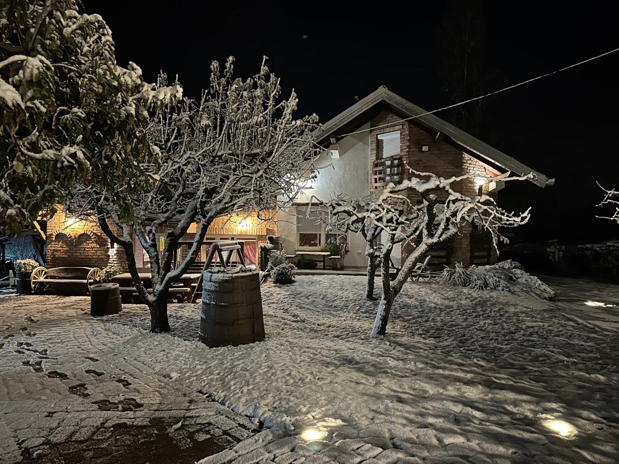 Villa Matanovi Dvori Slavonski Brod
