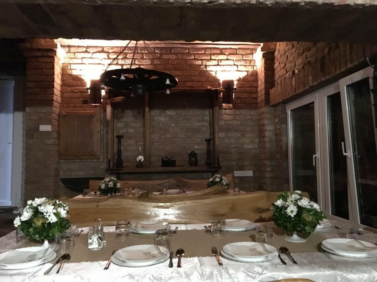 Villa Matanovi Dvori *